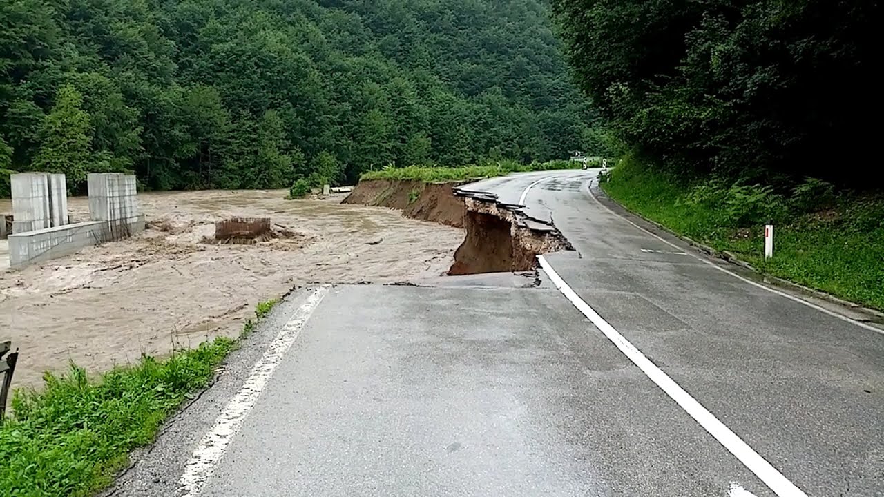 Gradnja MHE urušila put, a štetu od milion evra plaća država | СРБИН.инфо