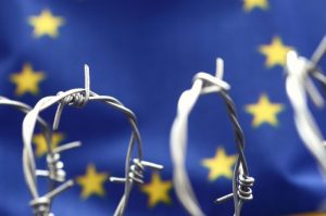 Три ударца која су 2025. године сломила Европу: Варуфакис о крају илузија ЕУ