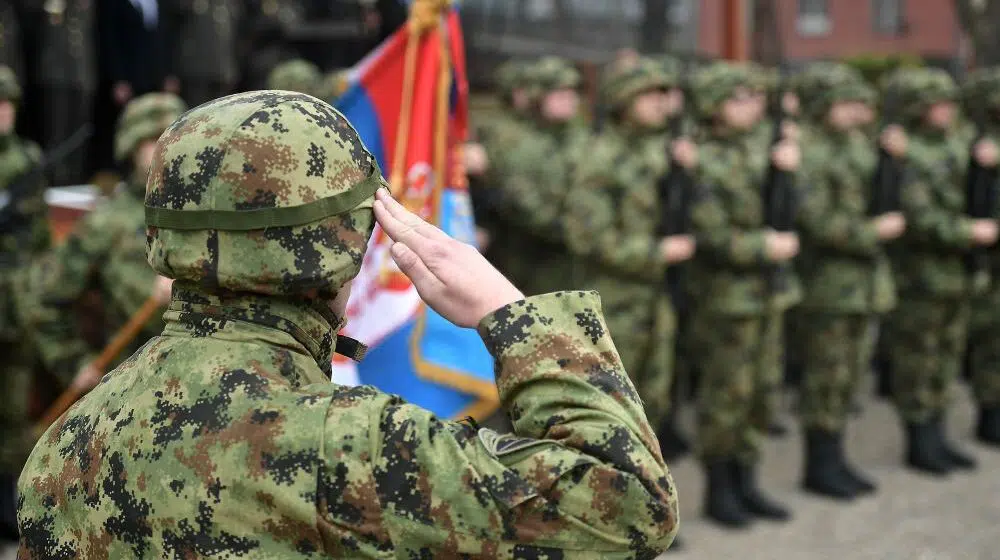 Док друге државе извлаче своје војнике, Србија их шаље у ратно подручје