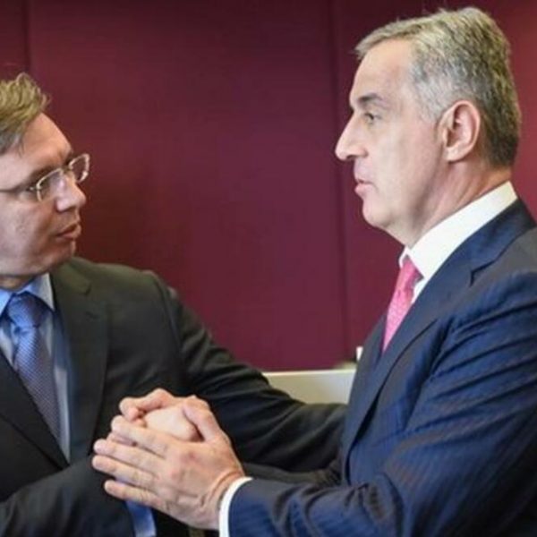 Вучићево ново копирање дон Мила Ђукановића: Србија (је већ) у НАТО пакту