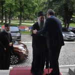 Српске игре престола: Не дајте да вас СНС Порфирије превари, Бог је уз народ, а не уз Вучића