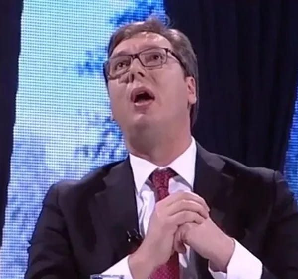 Умоболник Вучић током нове „терапије“ опет лагао како ће „неке“ изборе да распише у октобру или у новембру