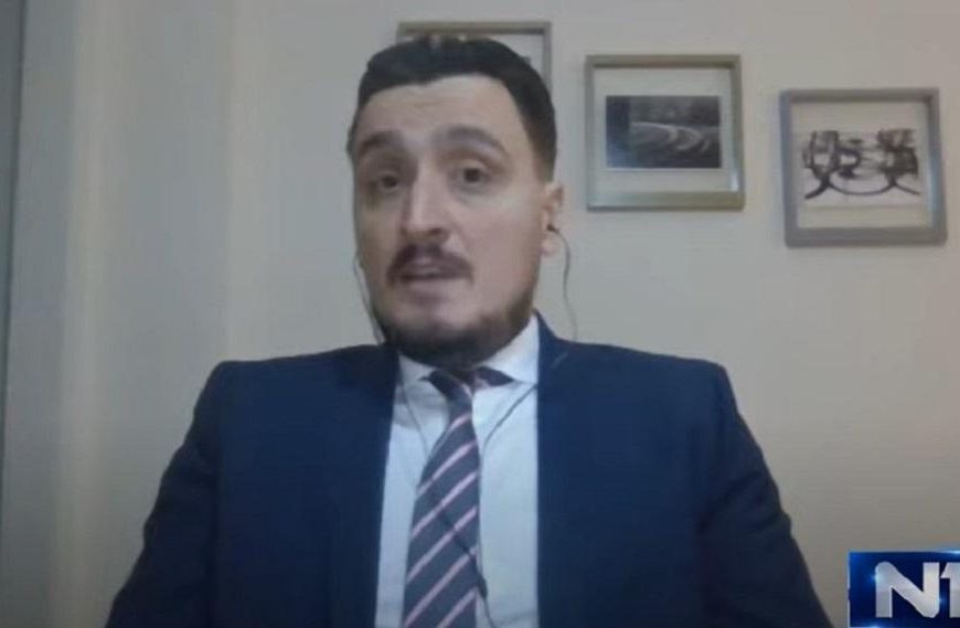Јован Рајић: Уставни суд може стопирати законе које је потписао Вучић