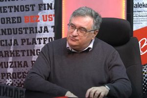 „Јасно је да Вучић планира да буде премијер и да има амбицију да доживотно влада“