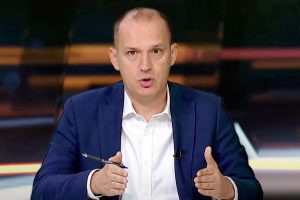 Отац младића који је преминуо након операције у Чачку тражи оставку Лончара
