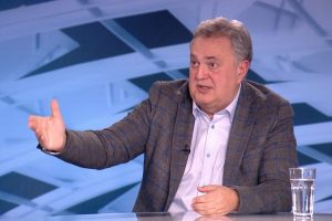 Вучић као Бака прасе