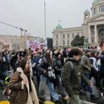 НАРОД ТРАЖИ ХАПШЕЊА И ЛУСТРАЦИЈУ: Ово је програм Студентске листе у 11 тачака