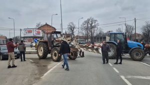 Пољопривредници најављују радикализацију протеста: У уторак излазе на улице