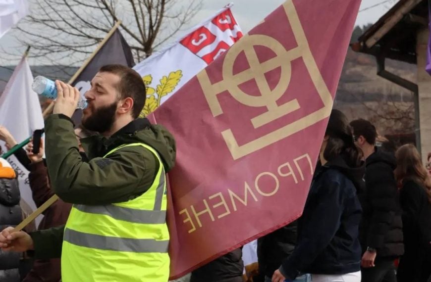 Студенти ЕТФ-а и Машинског изгласали блокаду факултета од 1. октобра до избора!