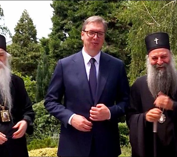 Вучић као стечајни управник СПЦ: Свесно прави раскол и тражи смену митрополита Јоаникија