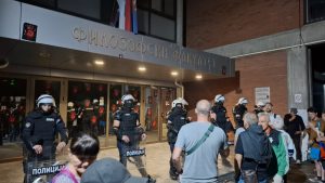 У Србији је криминална фаланга на власти, криминалцима универзитети нису потребни