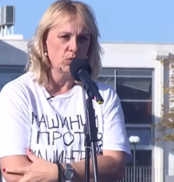 Вучић јој прво убио сина, сад&hellip;