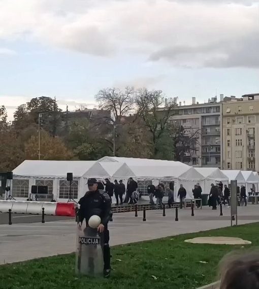 Ватерполисти без дочека испред Скупштине: Да ли је Ћациленд разлог?