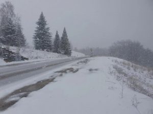 РХМЗ поново упозорава на снег, ледену кишу и блокаду саобраћаја