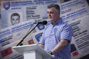 УЗНЕМИРУЈУЋЕ:Миленковић са КиМ јавља-Молим вас пренесите ово,сви ћуте,немамо куда?