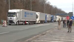 ЗАБРАНА УЛАСКА И НОВЧАНЕ КАЗНЕ : Возаче из Србије враћају из Шенгена