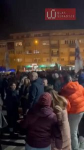 Протест студената и грађана у Великој Плани због затварања угоститељских објеката