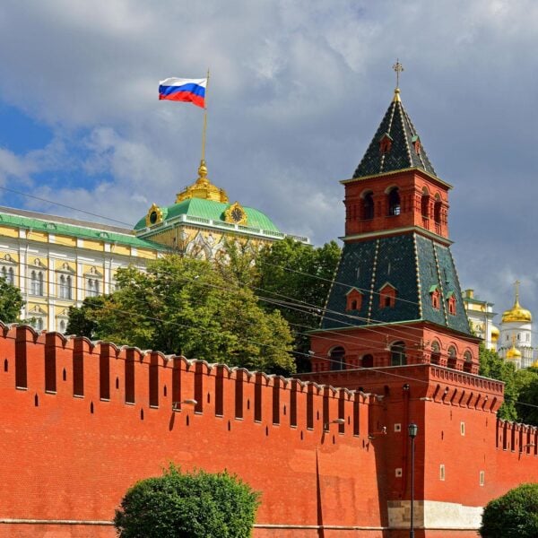 Песков: Пријатељски односи са Србијом ће бити сачувани без обзира на исход избора
