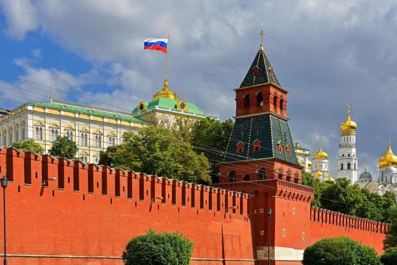 Песков: Пријатељски односи са Србијом ће бити сачувани без обзира на исход избора