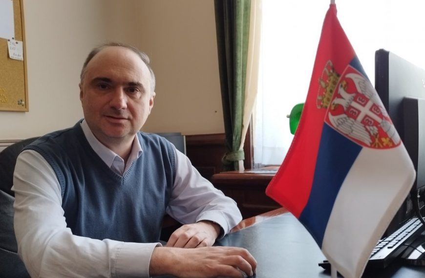 Зоран Павловић: НЕБИТНИ ЛЕВИЧАРИ НА ИКС МРЕЖИ ИЛИ ПОКУШАЈ ПОВАМПИРЕЊА КОМУНИСТА