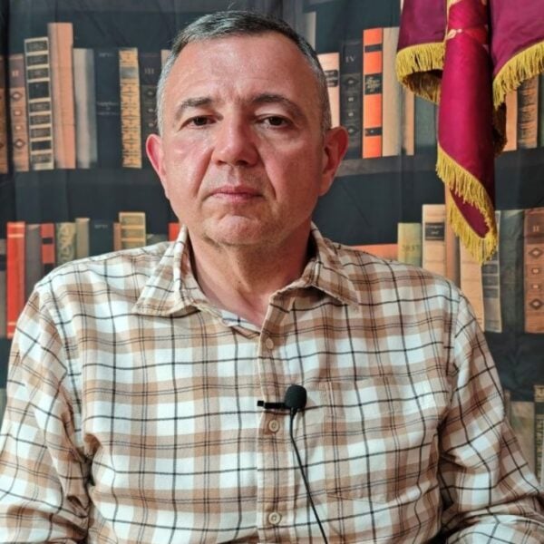 Проваљена подвала неотитоиста: Навођење студената на велеиздају