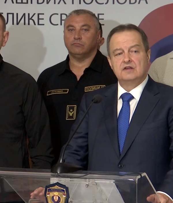 КАРТЕЛ Син директора полиције: Пет премештаја…
