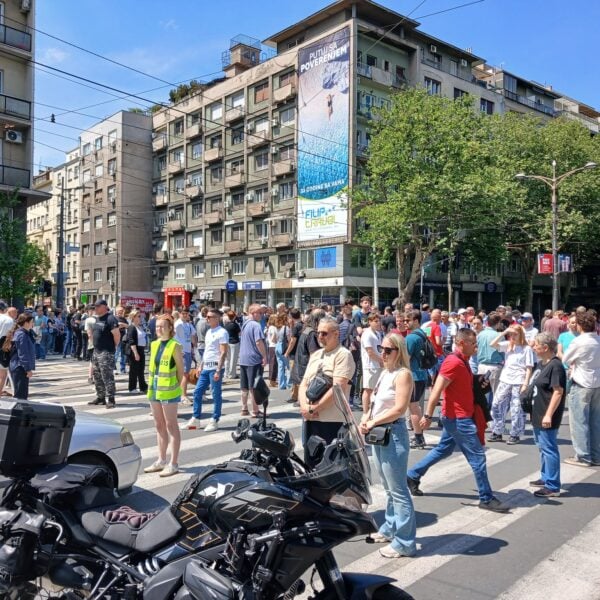 Суд у Стразбуру: Србија да плати казну учеснику протеста против ковид мера, осуђен у неправичном поступку