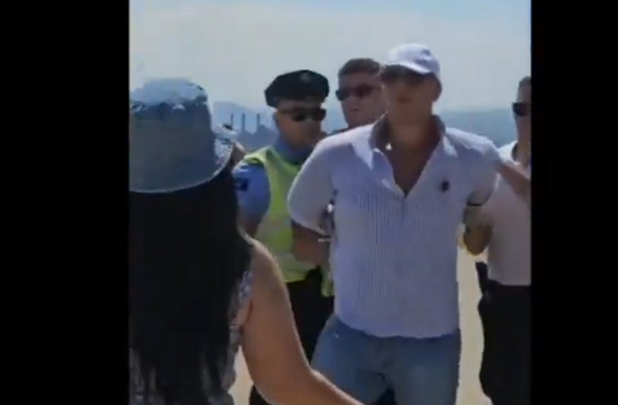 Стравичан снимак: Албанци приводе српску девојчицу, издајник Вучић лумпује с Весном Змијанац (ВИДЕО)