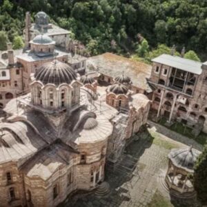 Огласили се из Хиландара: Немамо никакву везу са Милошем Стојковићем, он није повереник нашег манастира