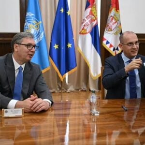 Вучић потписао спорозум са СЗО: Нови притисак на обавезне вакцине и припрему за пандемије!