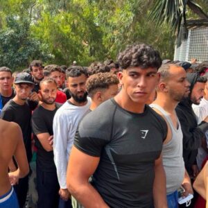 ЕУ у кризи због инвазије миграната: Италија суспендовала Шенген са Шпанијом, Француска распоредила војску на границе!