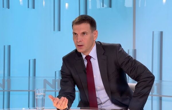 Јовановић: Нећемо да дајемо легитимитет раду Скупштине, три колоне и висока излазност руше Вучићев режим