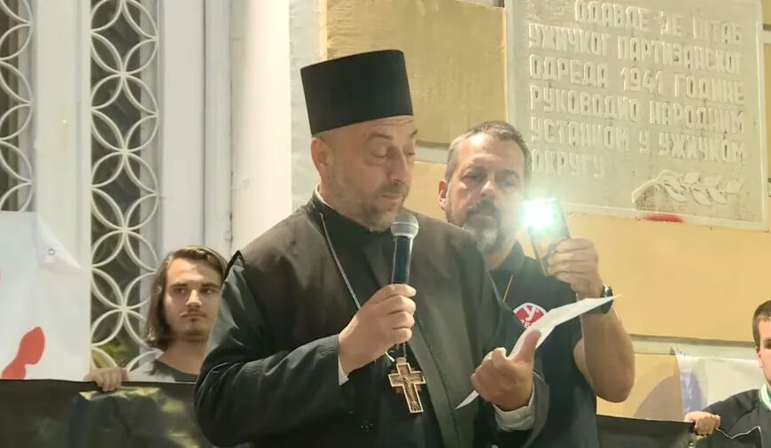 Суспендован отац Милић Драговић из Ужица који је подржао студенте и јавно позвао Вучића да распише&hellip;