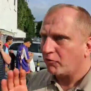 Провокатор СНС, редовни гост „ћациленда“, осуђиван за подстрекавање на убиство: Ко је Сандокан, који је синоћ рањен у Шапцу?