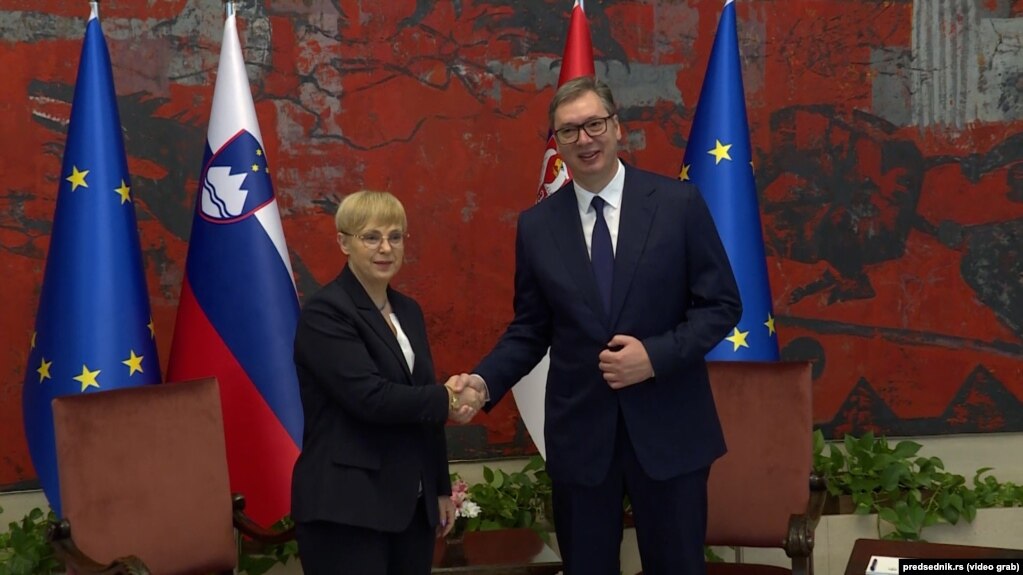 Велика афера у Словенији: Председница државе покушала да заташка саобраћајну несрећу и сакрије идентитет путника у…