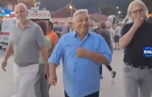 (ФОТО, ВИДЕО) Шта ради Виктор Орбан&hellip;