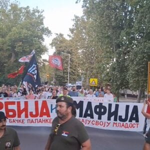 Протести против Вучића из дана у дан: Студенти и грађани протестују у Бачкој Паланци годину дана након инцидената (ВИДЕО)