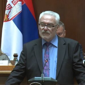 Скупштина – др Бранимир Несторовић: Косово је украдено и издано али није изгубљено! (Видео)