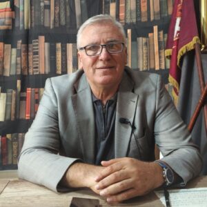 ЉУБА МИТИЋ: Весић је „увек ту за прљаве работе” — од ДС до СНС! Ево како је стекао паре (Видео)