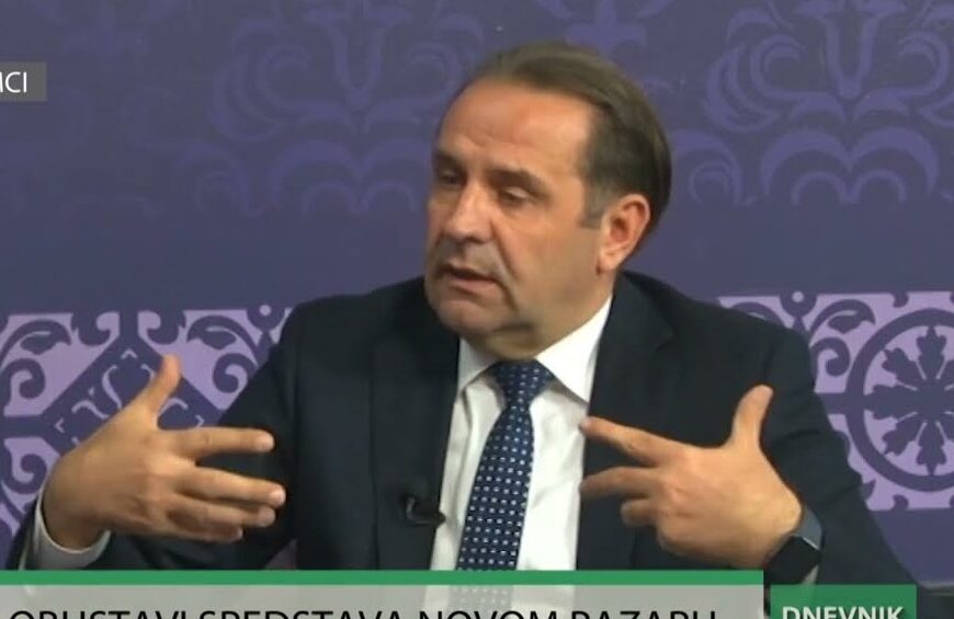 Шта смера Расим Љајић повлачењем са чела своје странке? Додавање мандата Вучићу или прелетање ка студентима?