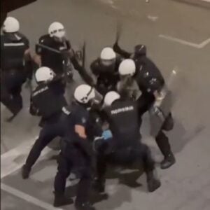 Годишњица полицијске бруталности у Ваљеву: Списак полицајаца који су тукли и децу – одговараће! (ВИДЕО)