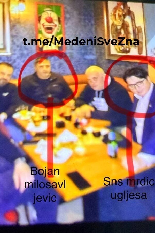 Меденица објавио фотографију: Вучићев Угљеша Мрдић…