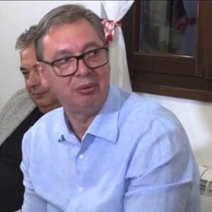Вучић поново пијан на националној телевизији: Баљезга, заплиће језиком као највећи примитивац (ВИДЕО)