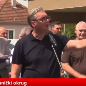 Сцене срама на Вучићевој турнеји: Старац клечи пред Вучићем који се свађа, лаже и понижава „марву“ (ВИДЕО)