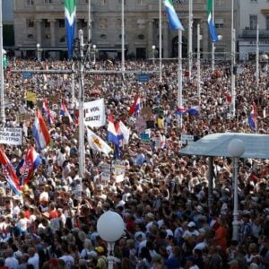 „Хуље и издајници су загадили нашу Лику“, масован протест у Загребу против еколошке катастрофе у држави чланици ЕУ