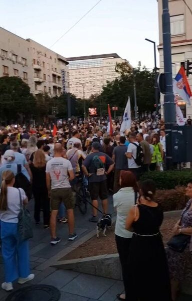 „Неће моћи ове ноћи“: Студенти најавили скуп испред РИК