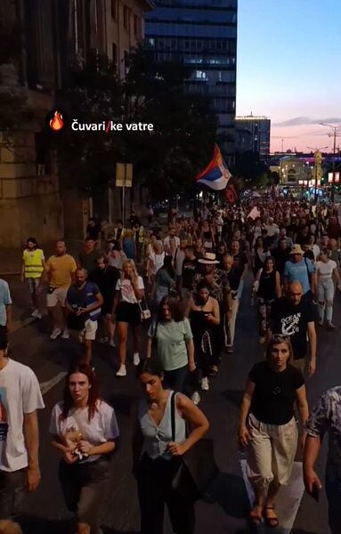 УЖИВО Комеморативна шетња ка Прокопу: Велики број грађана и студената на улицама града тражи правду за 16 жртава пада надстешнице (ВИДЕО)