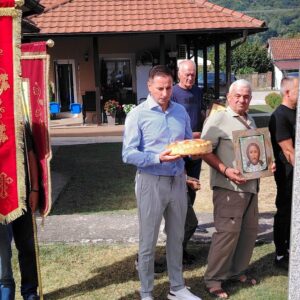 ШИРОКО Веселин Милић био домаћин црквене славе у Узовници код Љубовије (ВИДЕО)