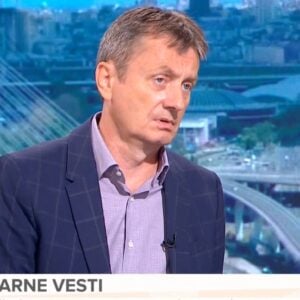 Само брутални РЕВАНШИЗАМ: 20 Глишићевих батинаша синоћ напала студенте у Убу