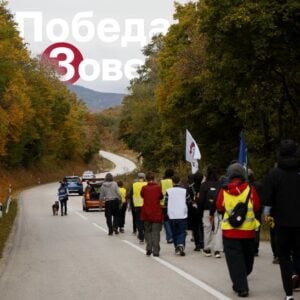 Студенти марширају ка Београду у четири колоне на велики скуп на Славији 22. октобра